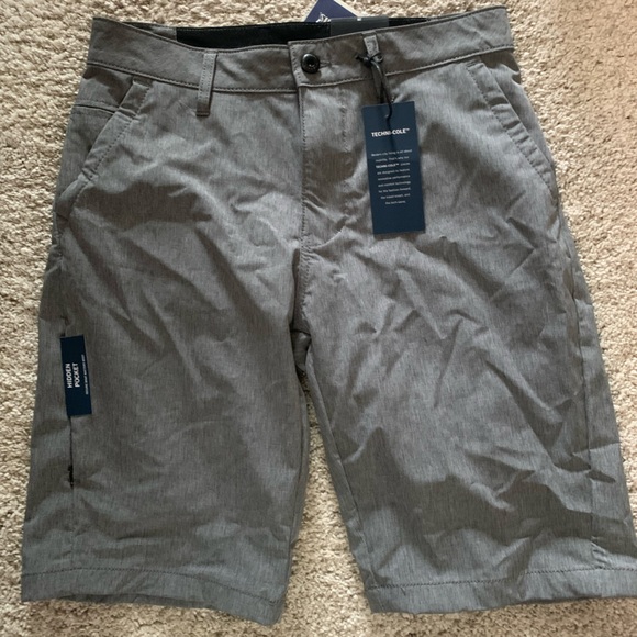 Kenneth Cole Reaction Other - Kenneth Cole Tech Short Slim Fit 28